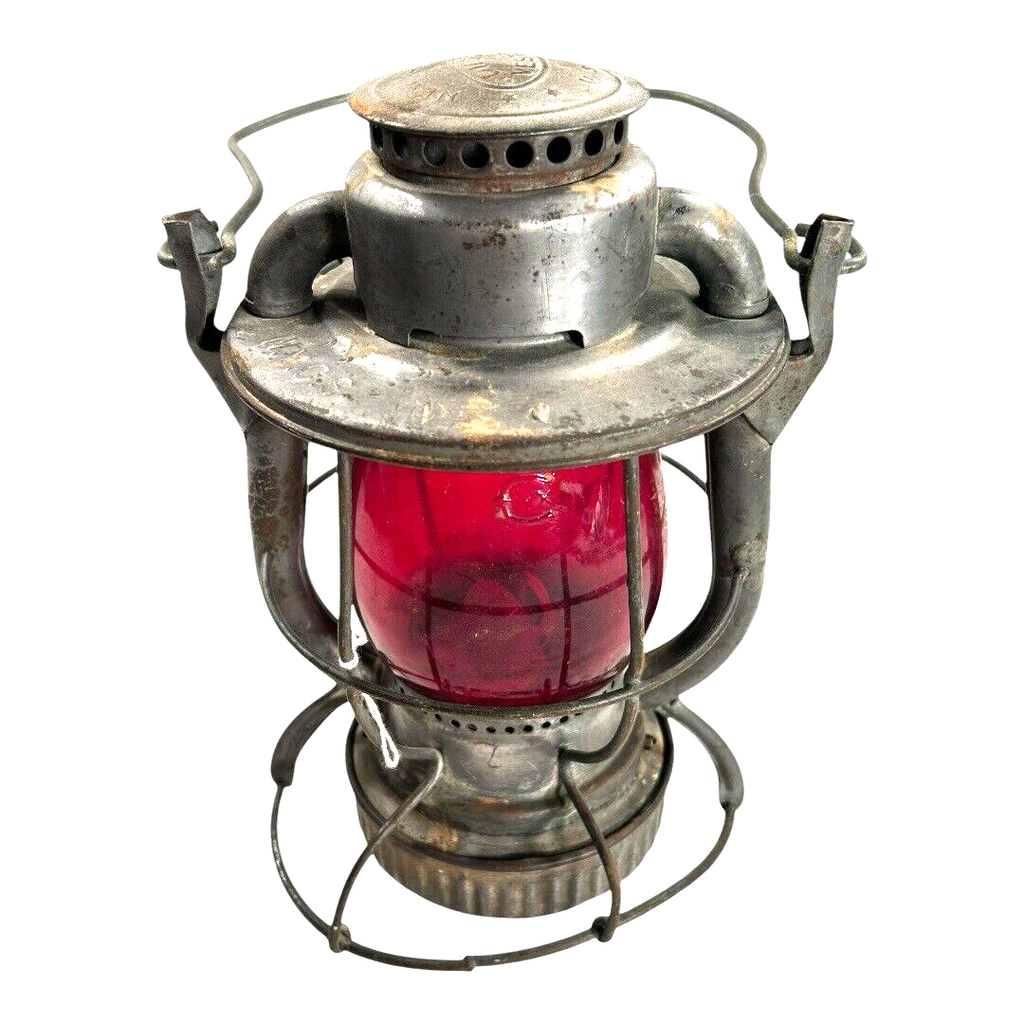Vintage N.Y. C.S.  Dietz Vesta Railroad Lantern with Red Globe Dietz New York US