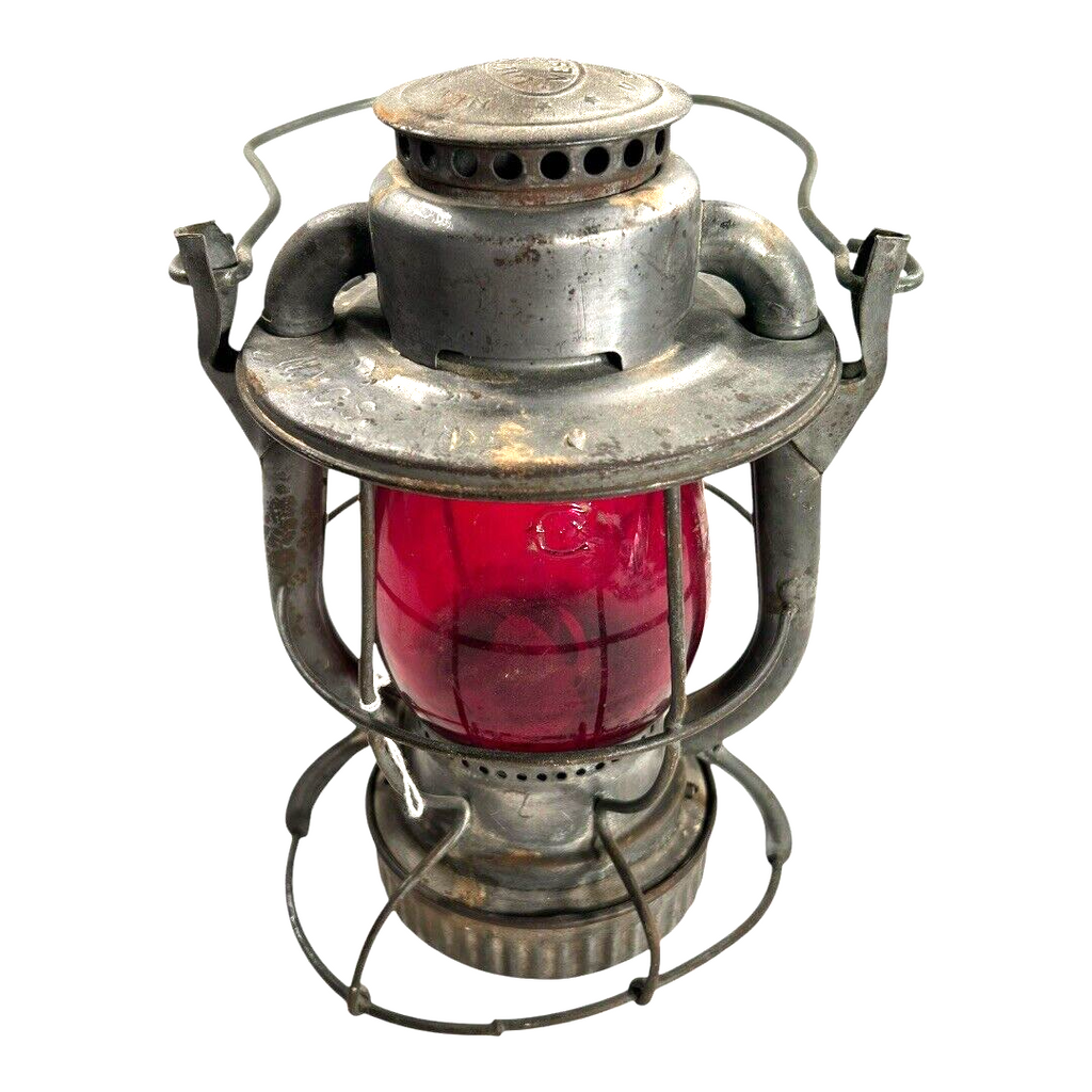Vintage N.Y. C.S.  Dietz Vesta Railroad Lantern with Red Globe Dietz New York US