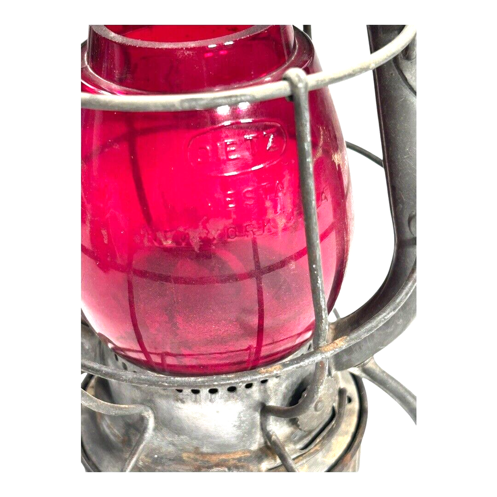 Vintage N.Y. C.S.  Dietz Vesta Railroad Lantern with Red Globe Dietz New York US