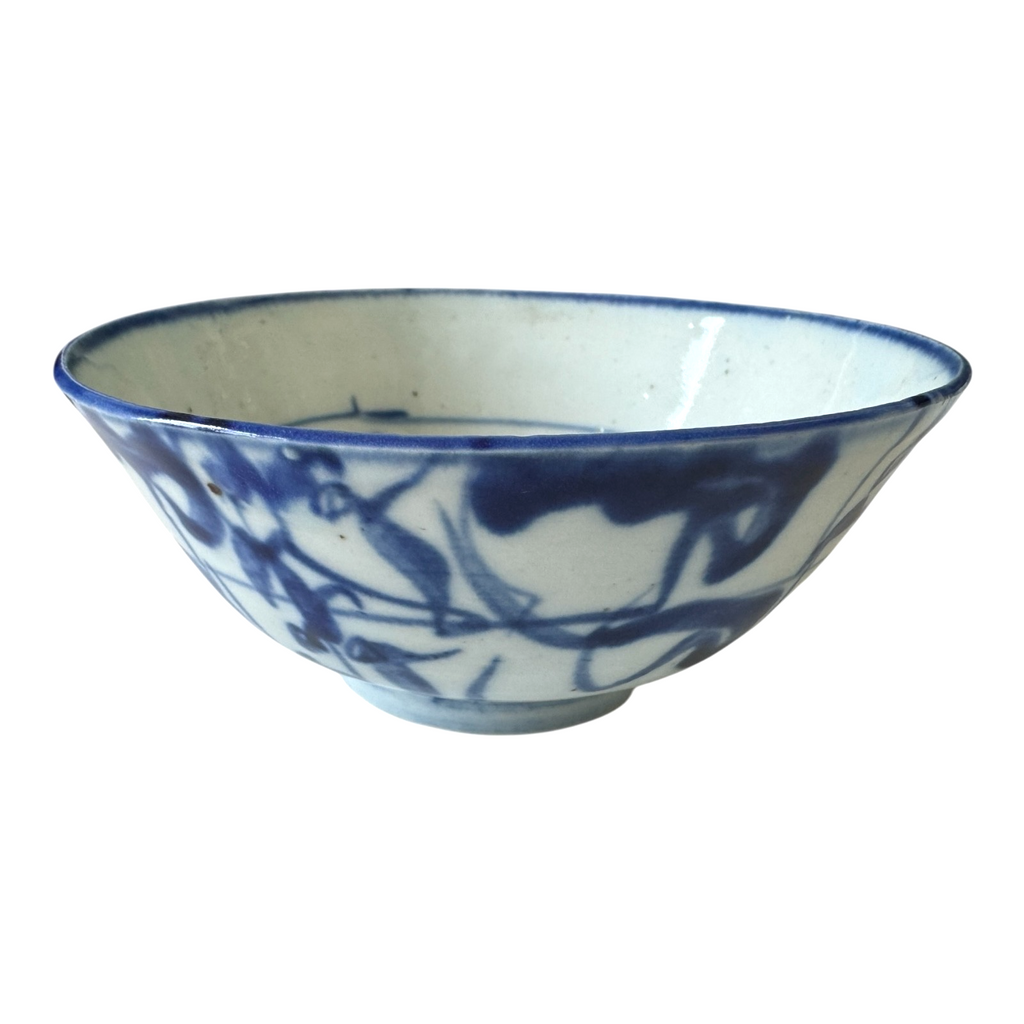 Antique 1800s Asian Chinese Blue and White Porcelain Rice Bowl