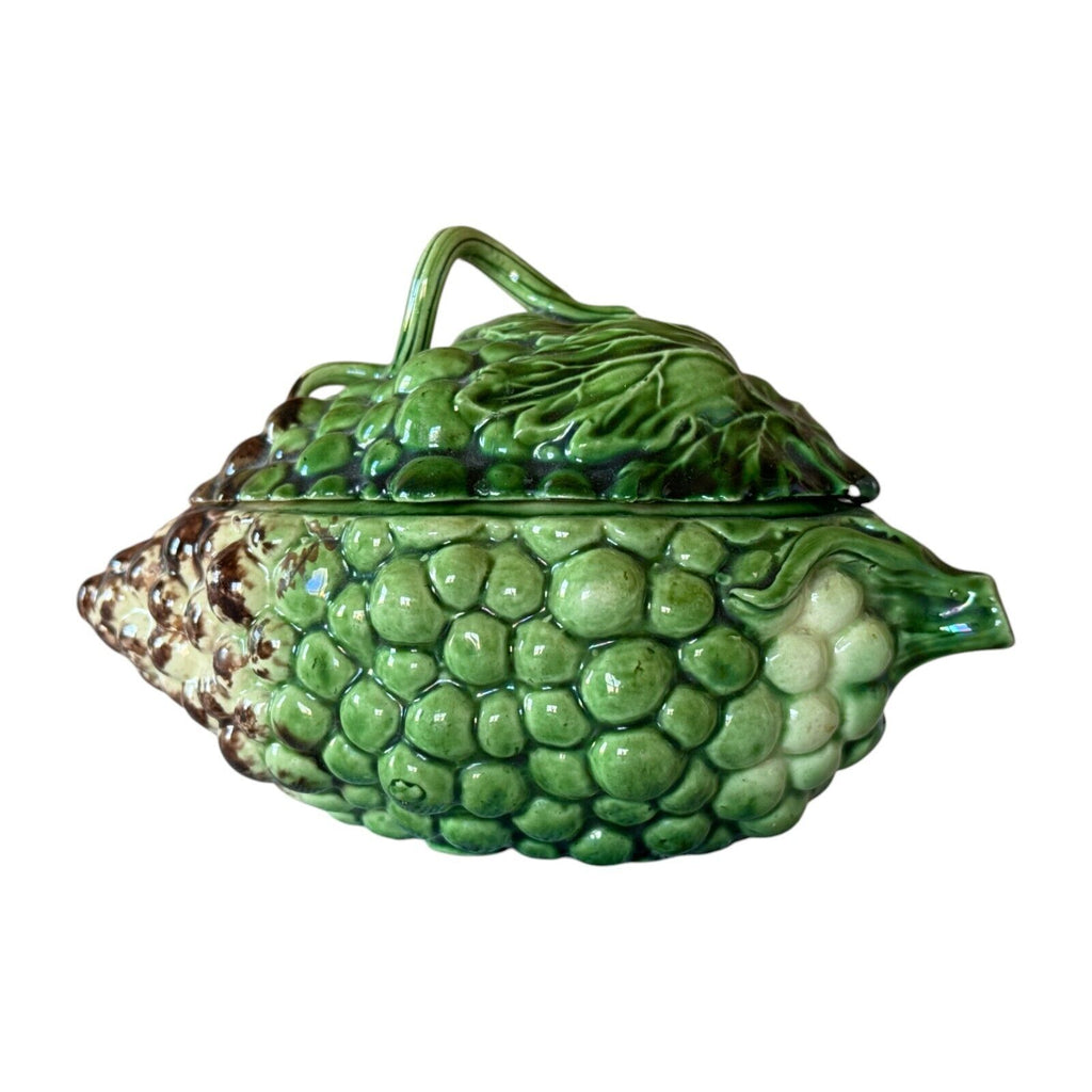 Antique Wedgwood Majolica Pottery Green Grape Cluster Covered Tureen Dish