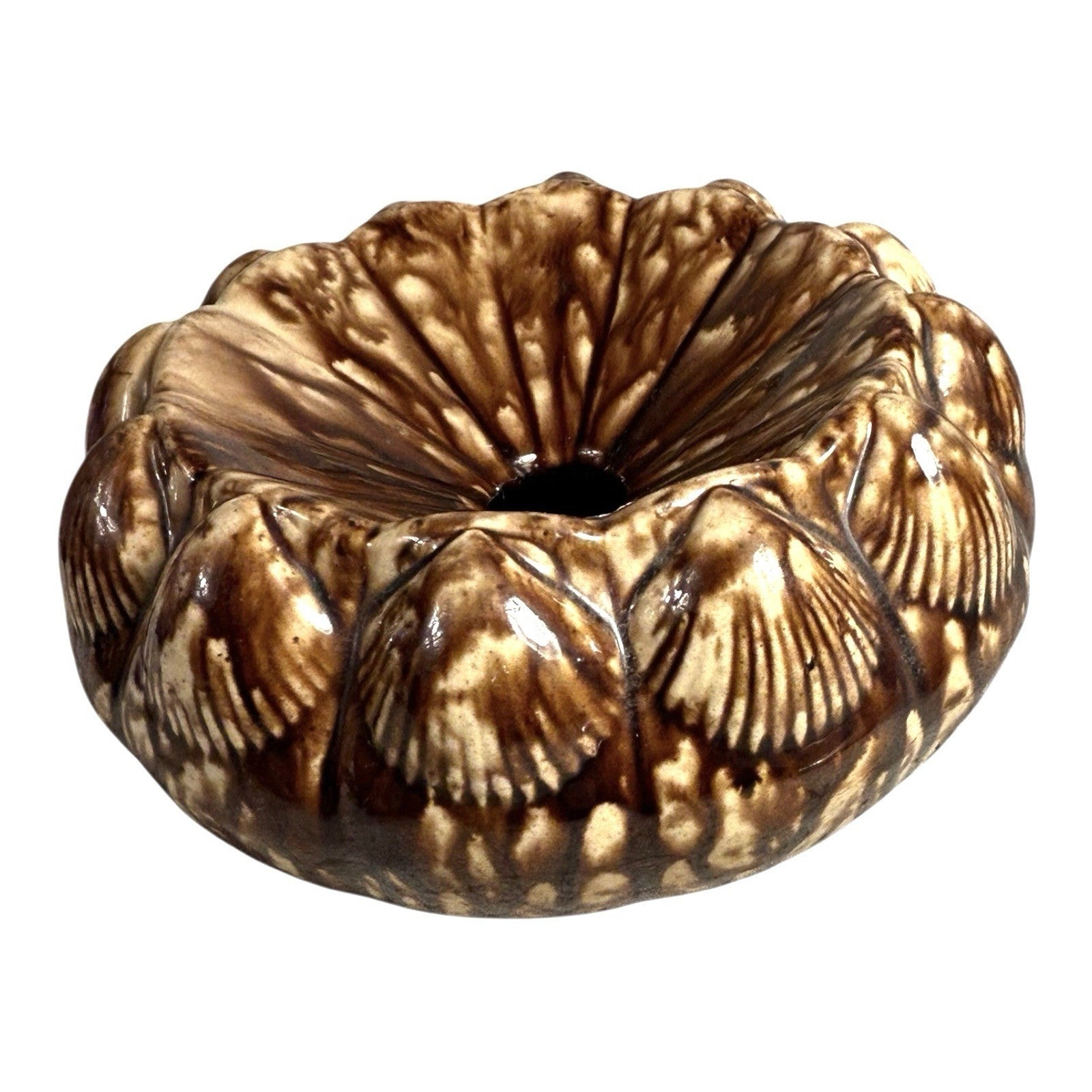 Antique Rockingham Bennington Clam Shell Spittoon Owned by Martha Stewart