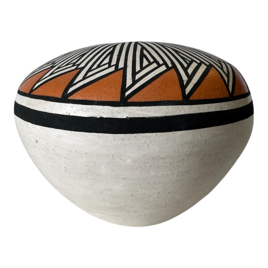 Vintage Native American Acoma Pueblo Pottery Seed Jar Vase – Signed M.P.