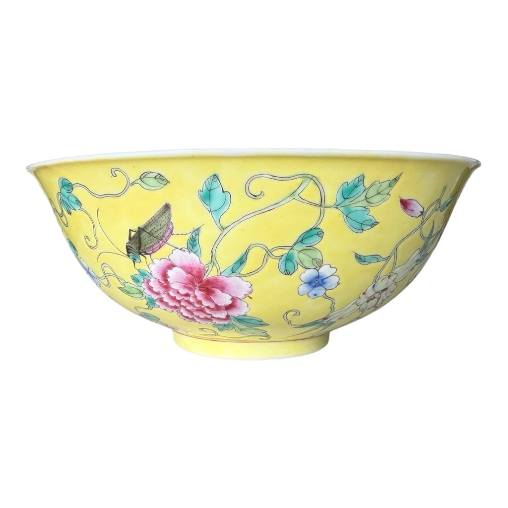 Antique Chinese Qing Dynasty Famille Jaune Bowl - Flower Sprigs Insects Pattern