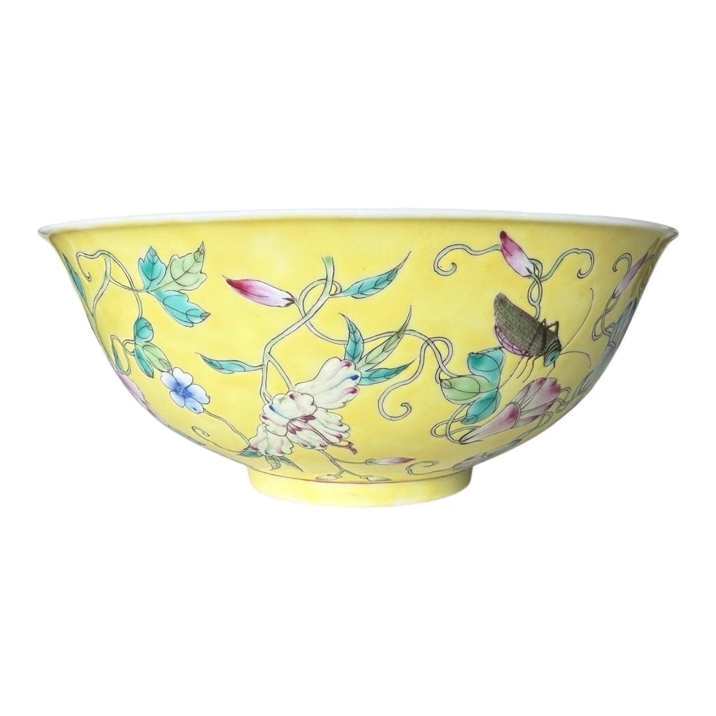 Antique Chinese Qing Dynasty Famille Jaune Bowl - Flower Sprigs Insects Pattern