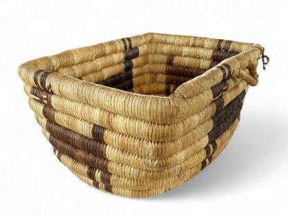 Vintage Native American Hopi Handmade Woven Basket - Image 9