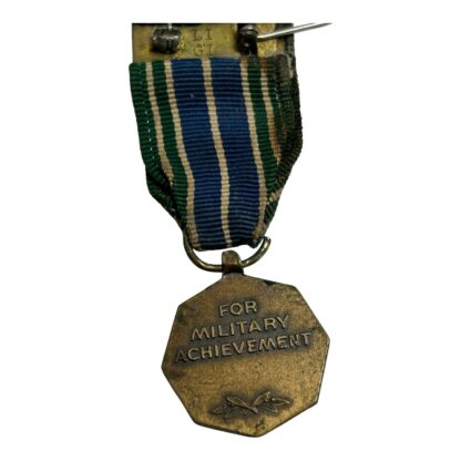 Vintage WW2 Army Achievement Medal - Image 2