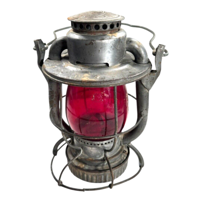 Vintage N.Y. C.S.  Dietz Vesta Railroad Lantern with Red Globe Dietz New York US - Image 6