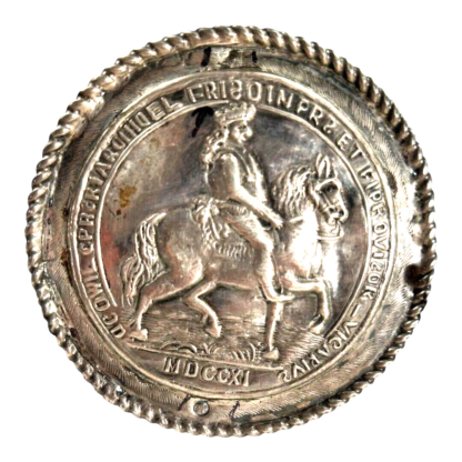 Antique Round Dutch Sterling Silver Medal Knight Horse Broekstukken Belt Buckle - Image 2