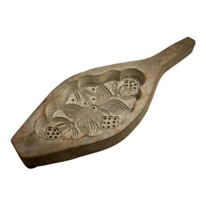 Antique Maple Sugar Hand Carved Wood Treen Candy Mold - Image 3