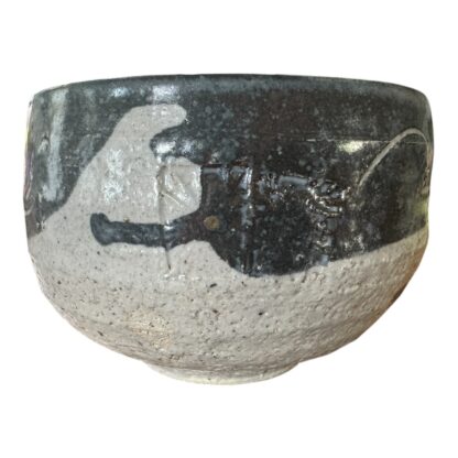 Vintage Japanese Studio Pottery Abstract Matcha Tea Bowl (Makoto Yabe) - Image 4