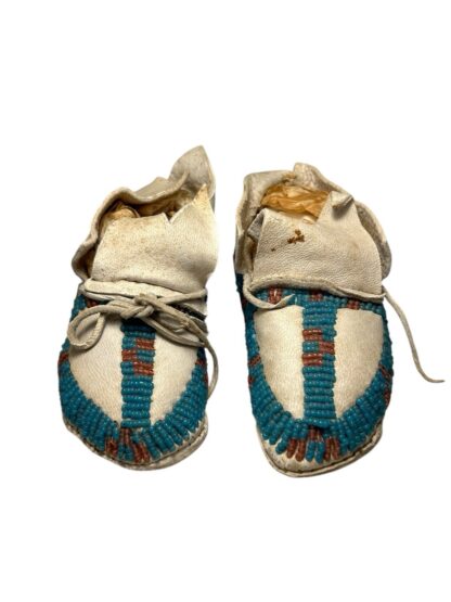Anitque Native American Nothern Plains Sioux Baby or Child Beaded Moccasins