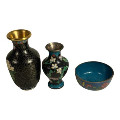 Antique Lot of 4 Pieces of Chinese Cloisonne with Bowl, Vases, Egg - Image 7