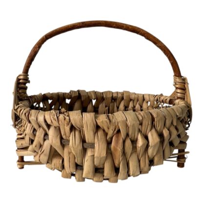 Vintage Handwoven Basket from Martha Stewart’s Turkey Hill Kitchen - Image 5