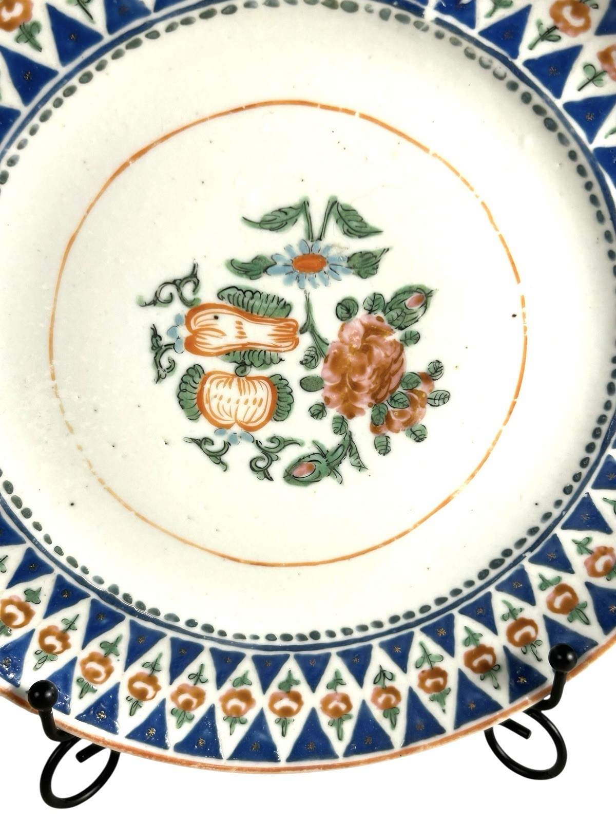 Antique Set of Two Chinese Export Famille Rose Peony Plates - Image 9