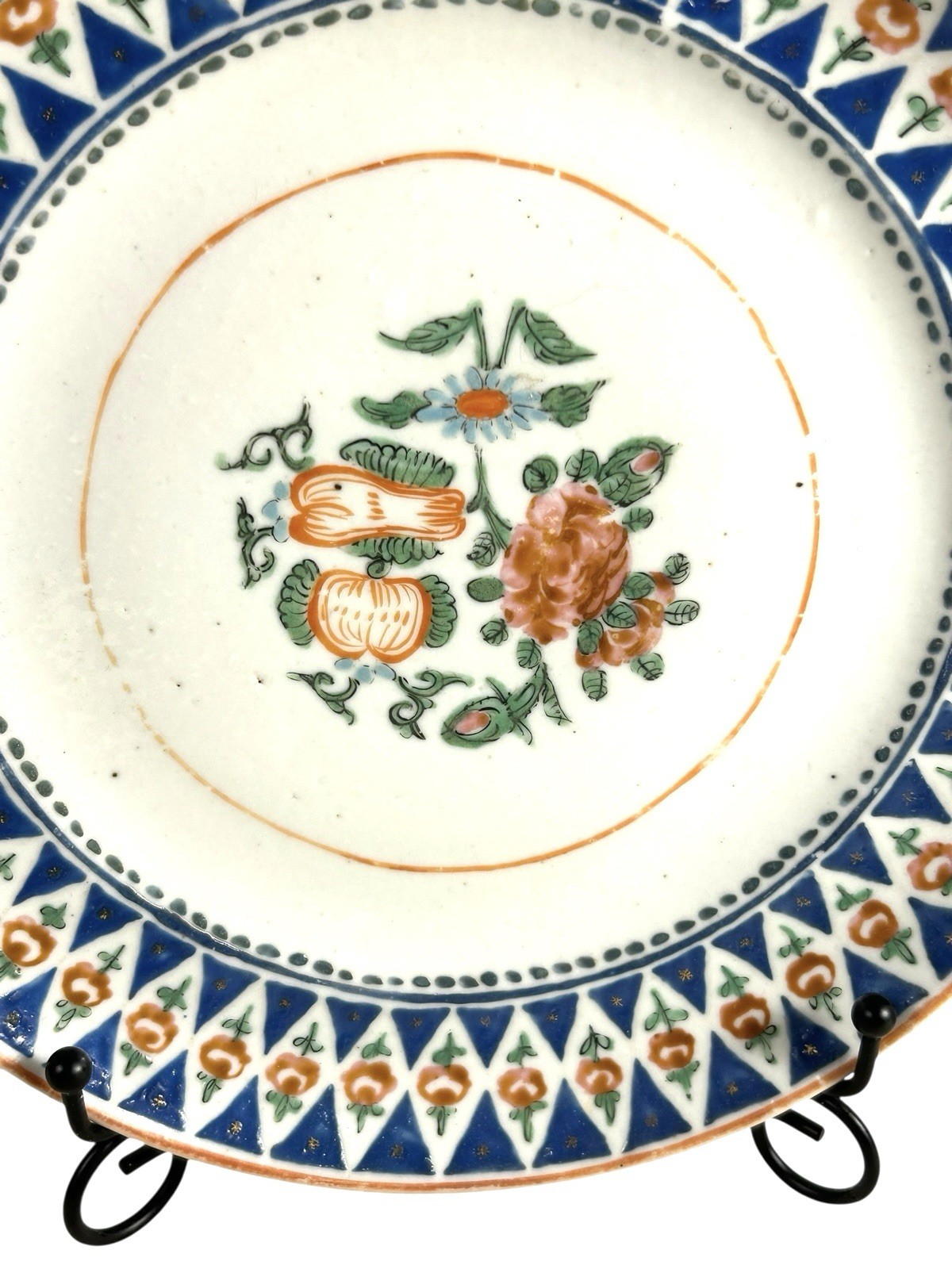 Antique Set of Two Chinese Export Famille Rose Peony Plates - Image 10